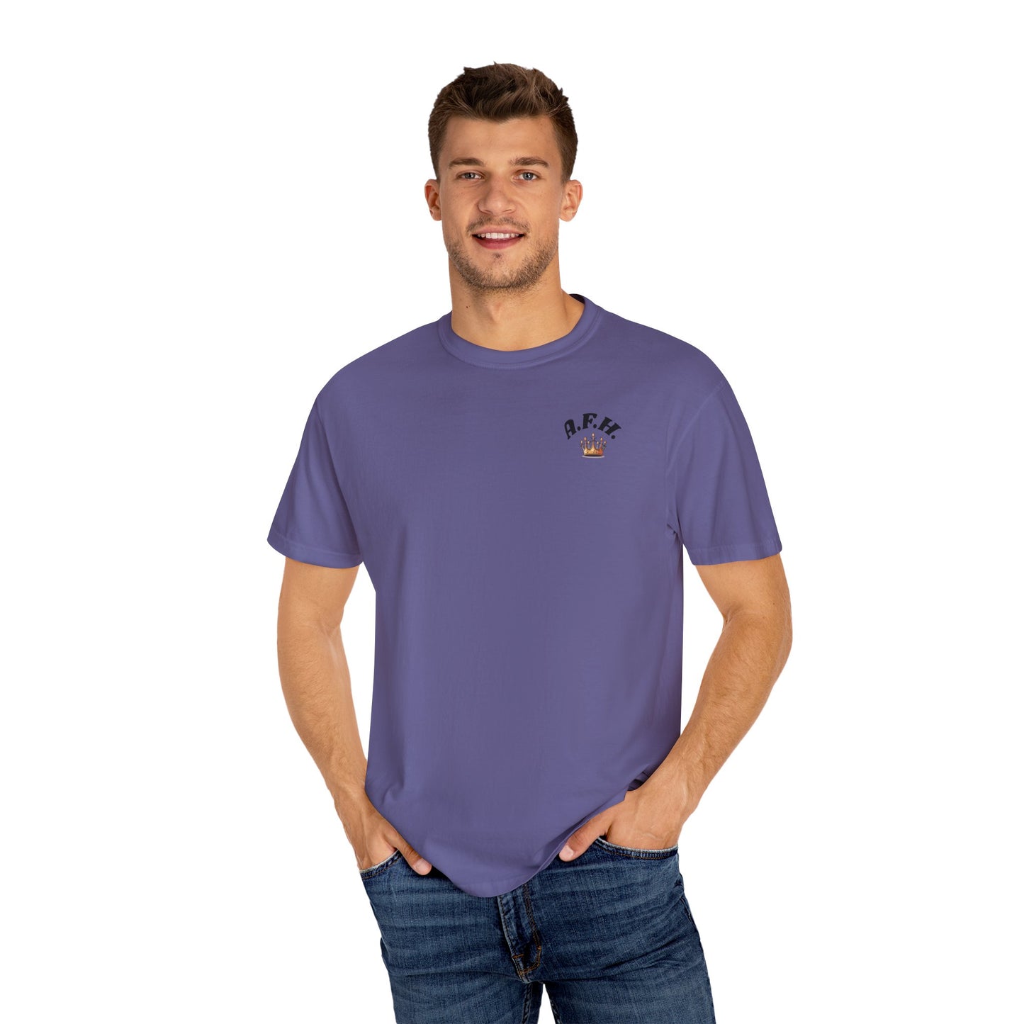 Crown Graphic T-Shirt, Casual Unisex Tee, Vintage Style Shirt, Gifts for Him/Her, Everyday Wear, Unique Statement Top